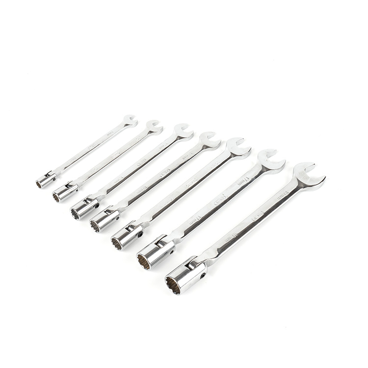 Features and considerations associated with flexible socket wrenches
