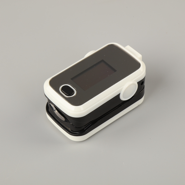 Considerations for Choosing a Fingertip Pulse Oximeter
